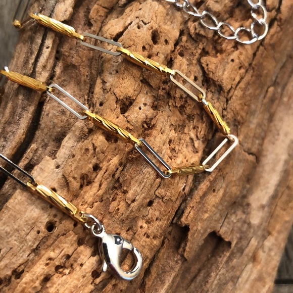 Goldtone & Silvertone Metal Link Anklet - Picture 8 of 9